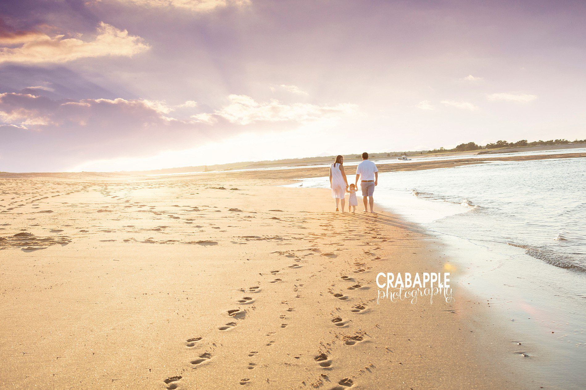Walking away pose ideas for fall family photos