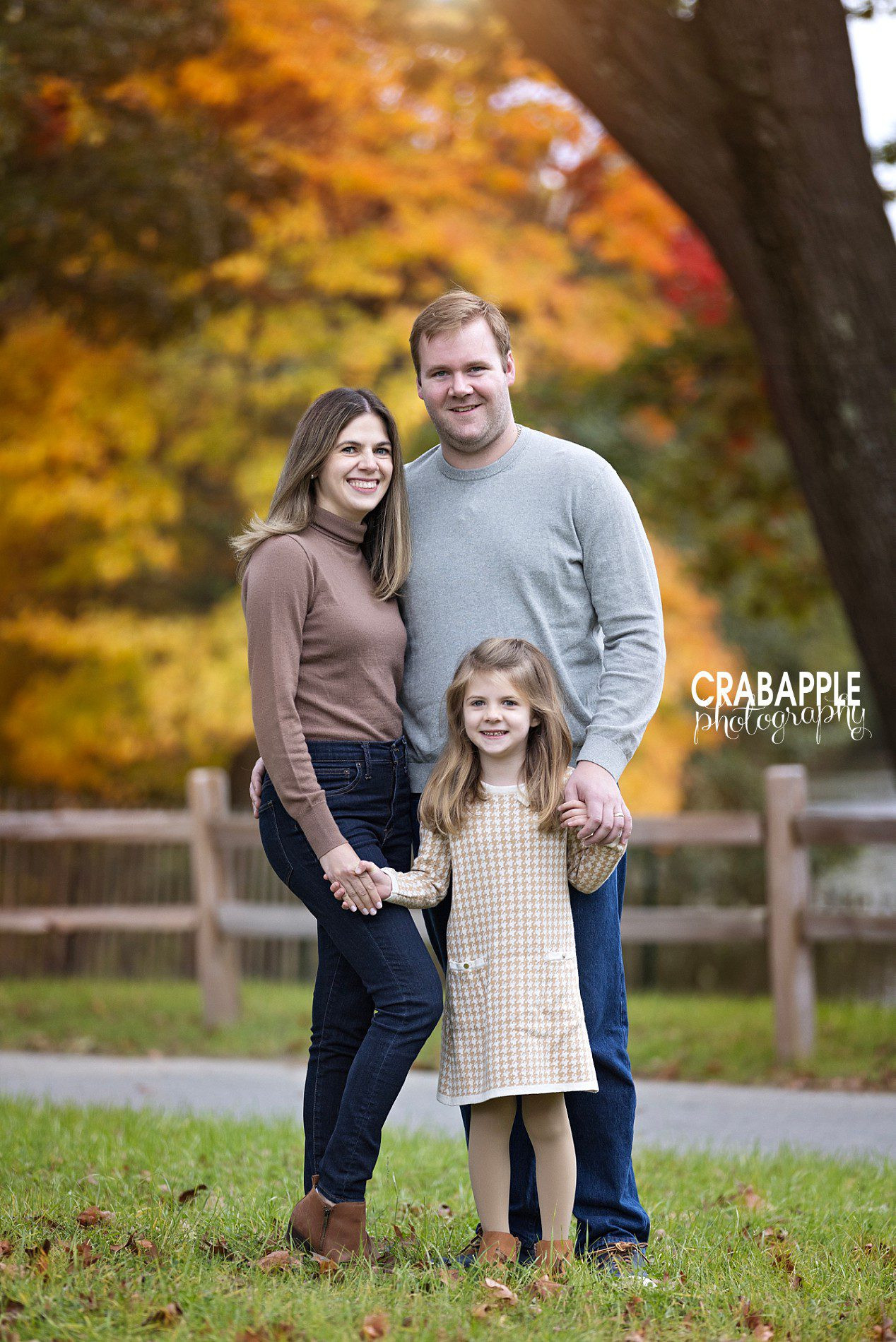 Parent and child portrait poses for fall