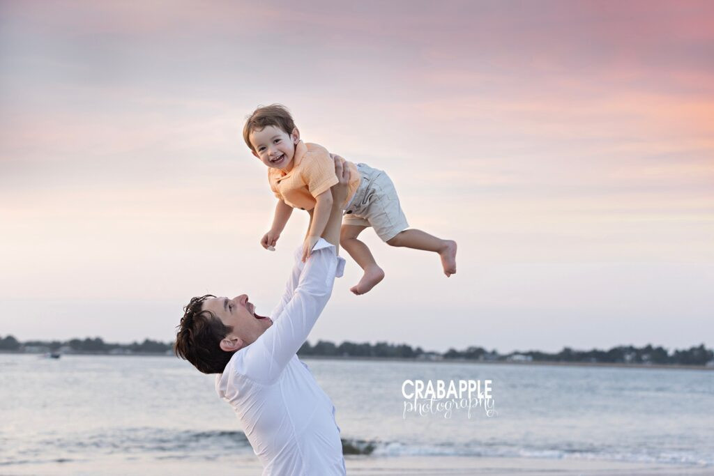 Beach family photos, adaptable for fall outdoor fun