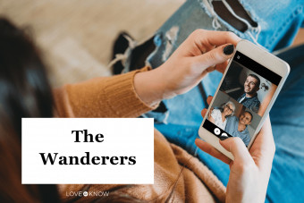 A list of chill group chat names designed for families living far apart, promoting connection across distances.