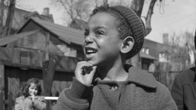 Diverse group of people, representing ethno-cultural roots in family history search