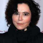 Headshot of Alex Borstein