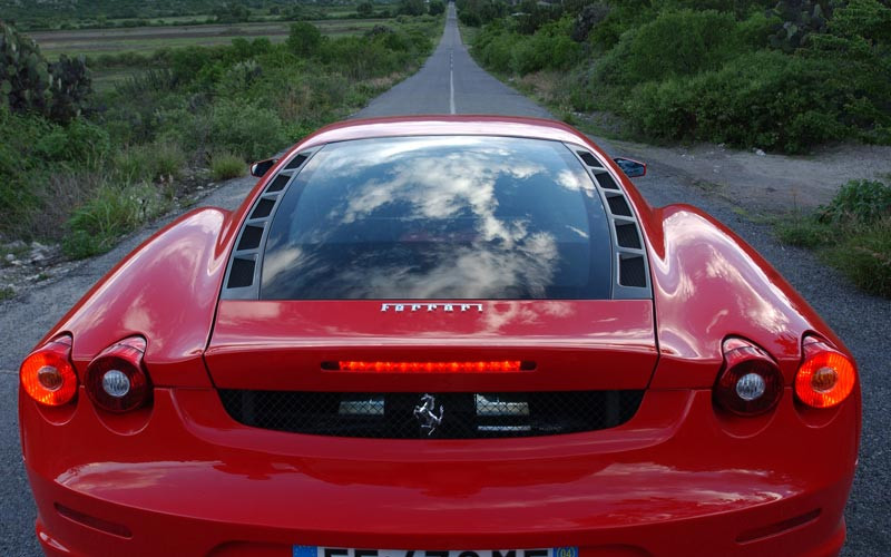 Alice Cullen's white Porsche 911 Turbo as featured in the Twilight book series