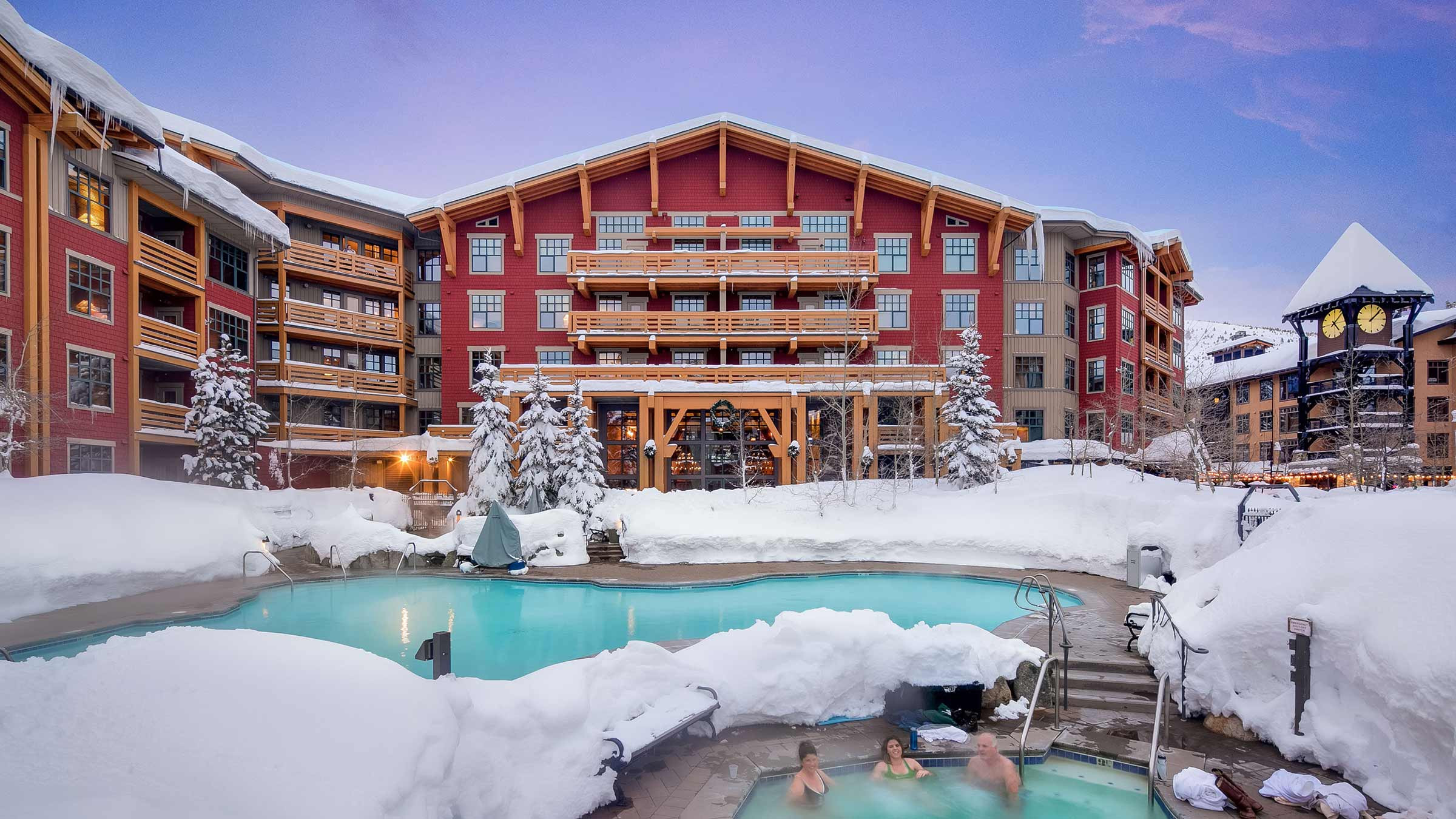 Mammoth Mountain is one of the best family vacation spots for spring break if you want to ski or snowboard