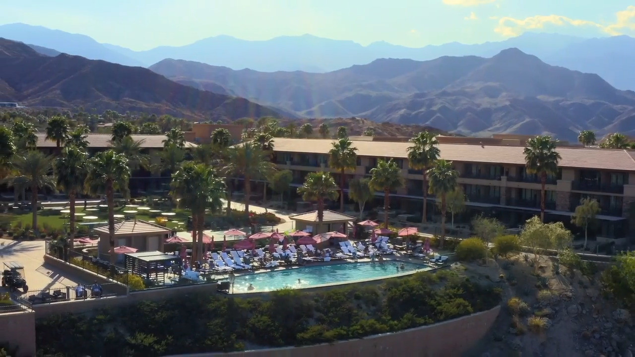 The Omni is one of the fancier of the Palm Springs resorts family options